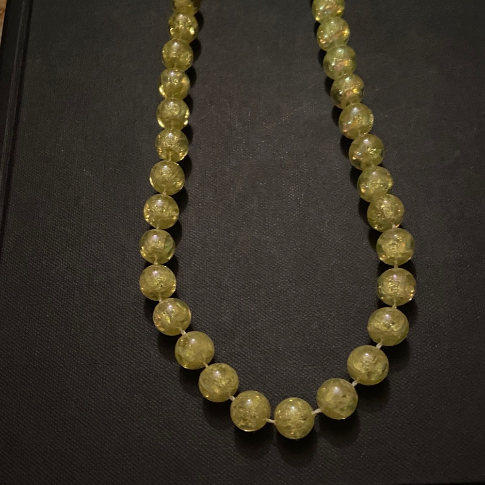 Vintage 90s 1990s Yellow Beaded Necklace beads bead iridescent sparkly sparkle - Picture 2 of 3